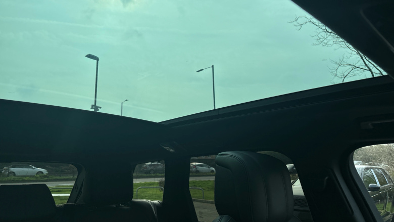 Land Rover Range Rover Sport 2.0 P400e HSE Dynamic Black 5dr Auto Estate